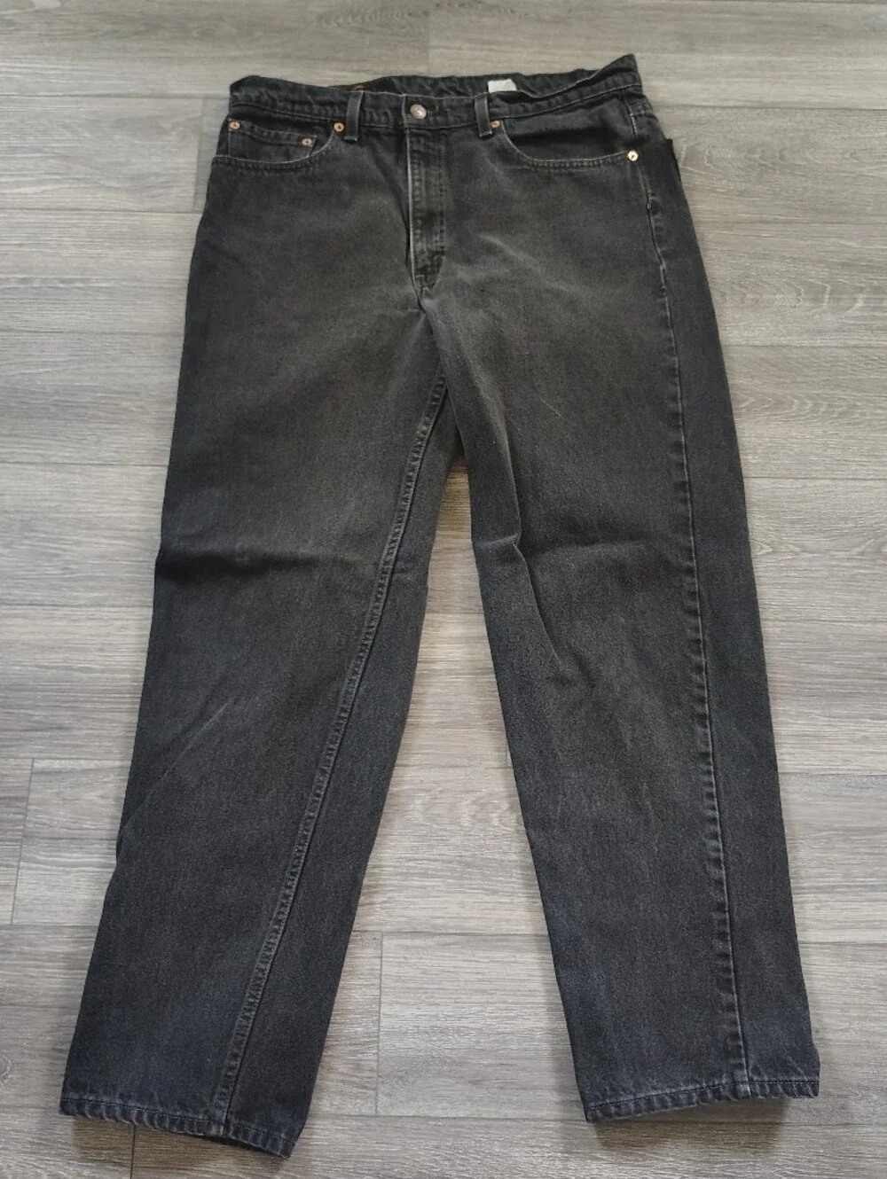 Vintage 90s Levi's 550 black denim jeans 38X32